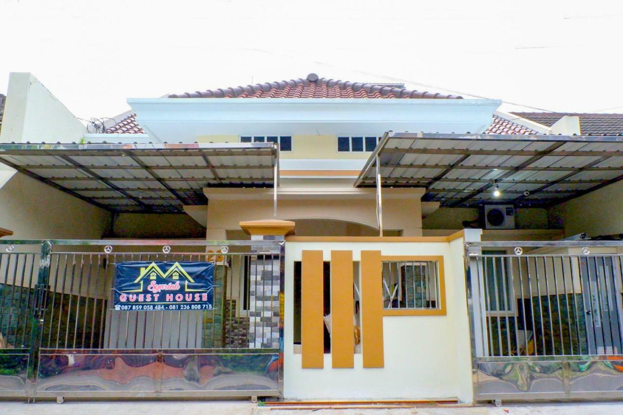 Oyo 314 Emas 23 Guest House Syariah Malang Buitenkant foto