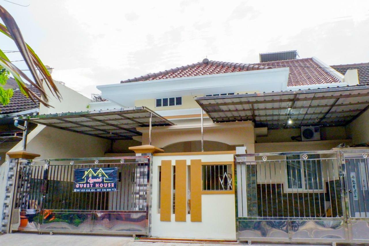 Oyo 314 Emas 23 Guest House Syariah Malang Buitenkant foto