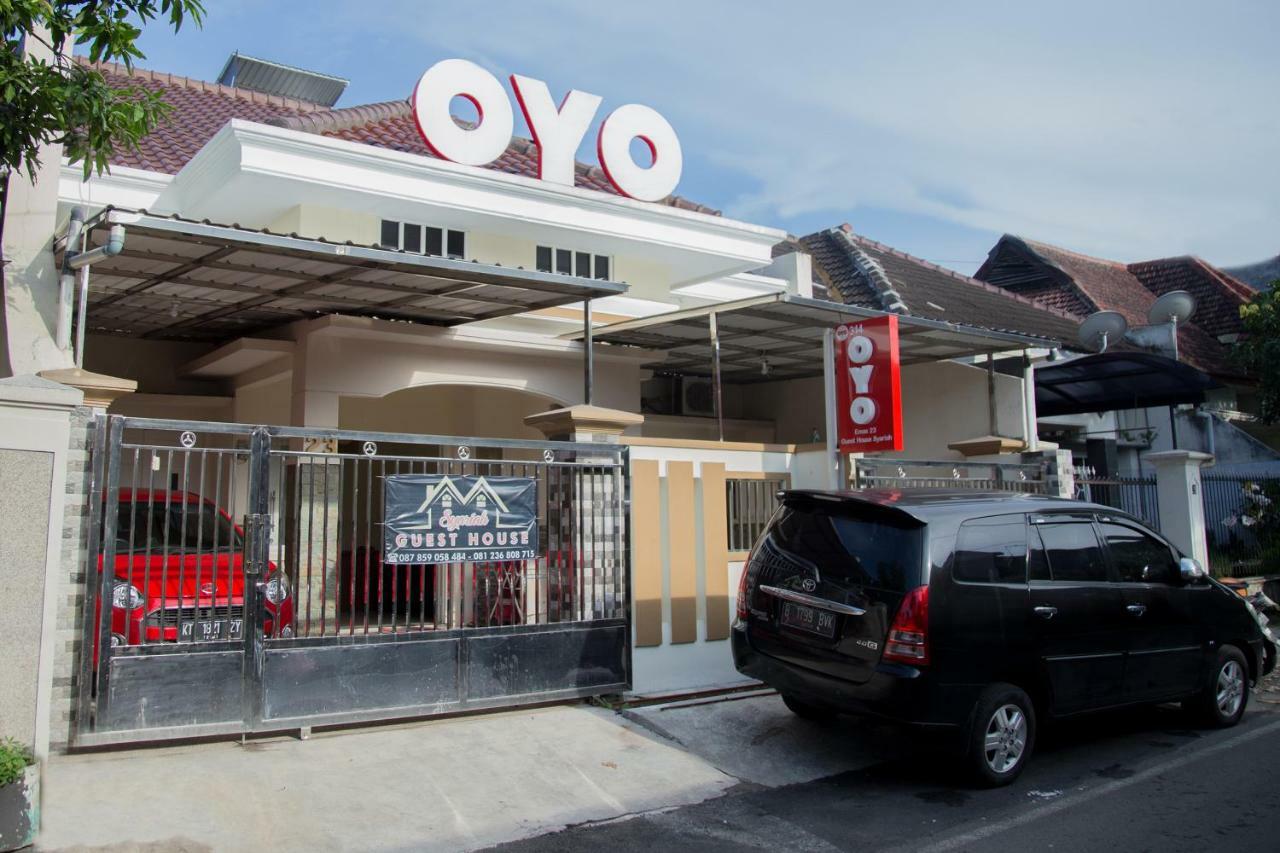 Oyo 314 Emas 23 Guest House Syariah Malang Buitenkant foto
